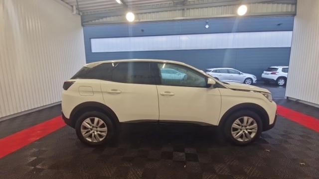 Peugeot 3008 image 3
