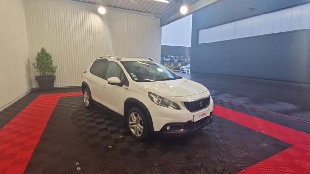 Peugeot 2008 image 1