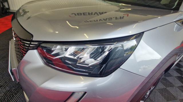 Peugeot 2008 image 4