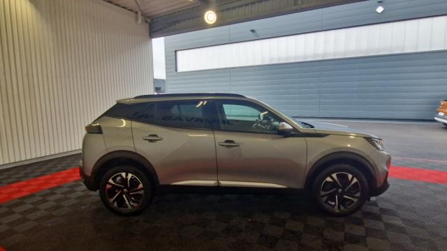 Peugeot 2008 image 3