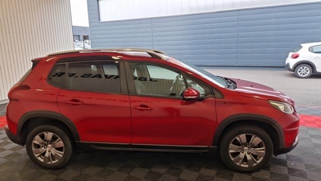Peugeot 2008 image 6