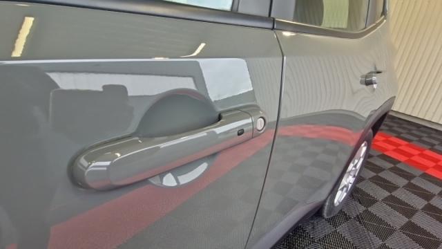 Jeep Renegade image 1