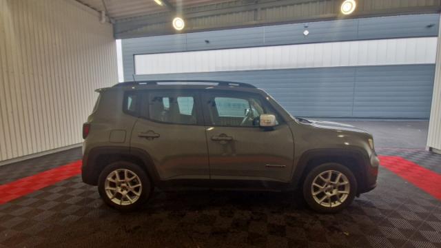 Jeep Renegade image 7