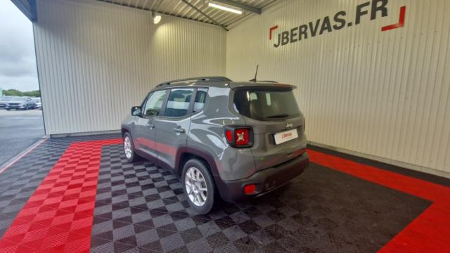 Jeep Renegade image 8