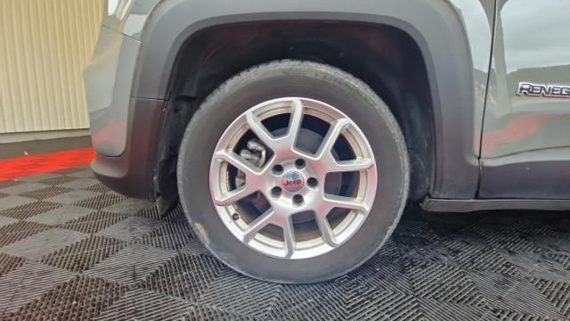 Jeep Renegade image 9
