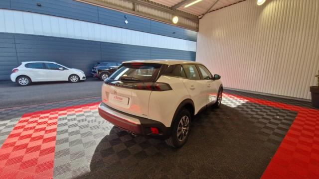 Peugeot 2008 image 3