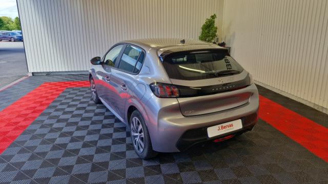 Peugeot 208 image 8