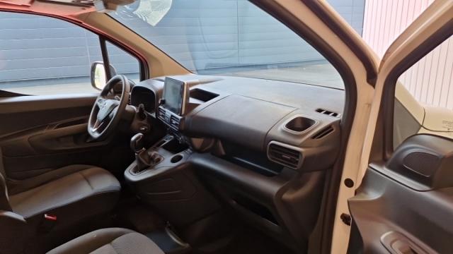 Opel Combo Cargo image 8