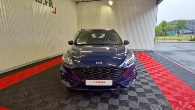 Ford Kuga image 1