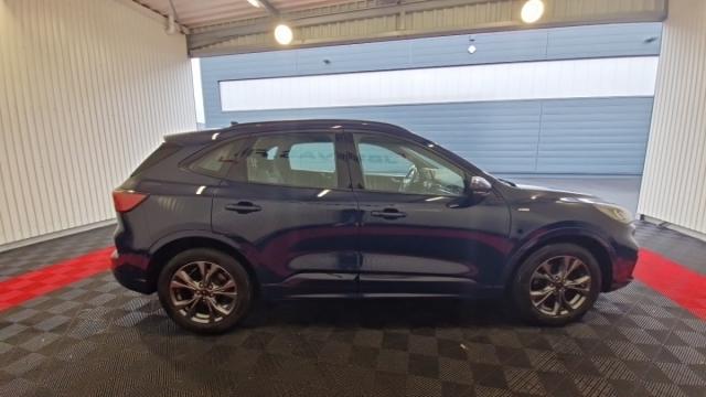 Ford Kuga image 8