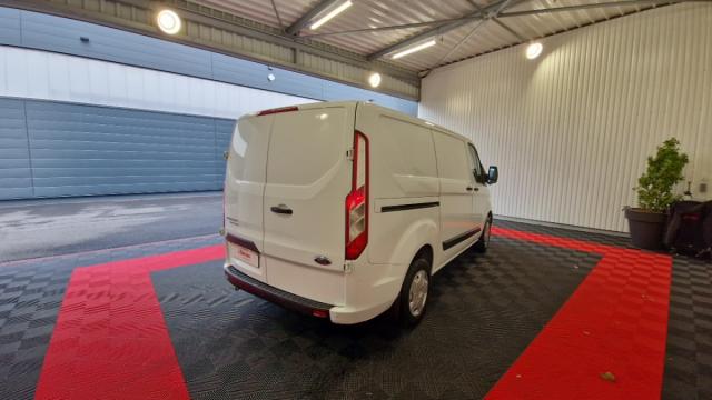Ford Transit Custom image 1
