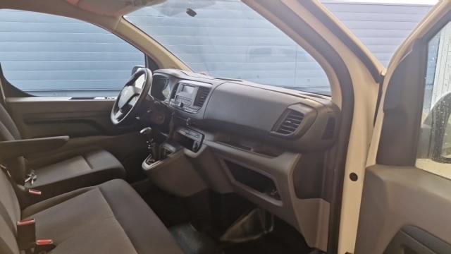 Citroen Jumpy image 2