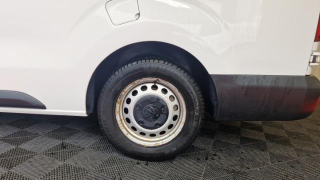 Peugeot Expert Combi image 4