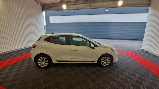 Renault Clio image 2