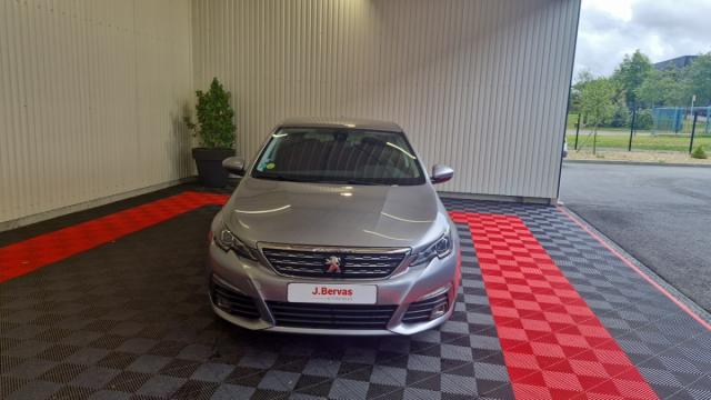 Peugeot 308 image 1