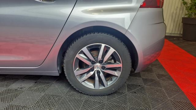 Peugeot 308 image 3