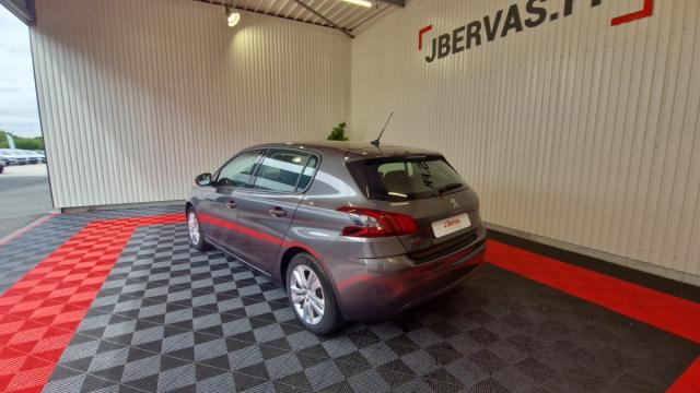 Peugeot 308 image 9