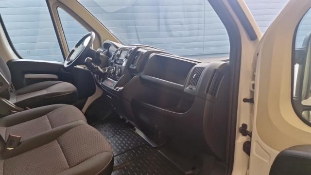 Peugeot Boxer image 3