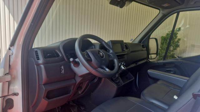 Renault Master image 4