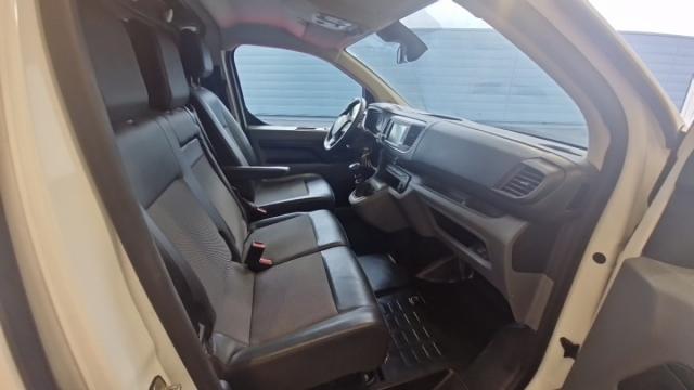 Citroen Jumpy image 9