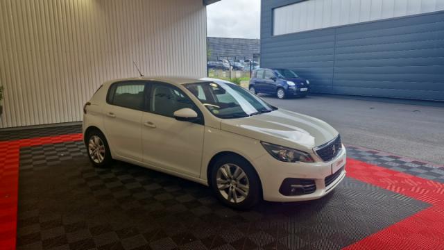 Peugeot 308 image 2