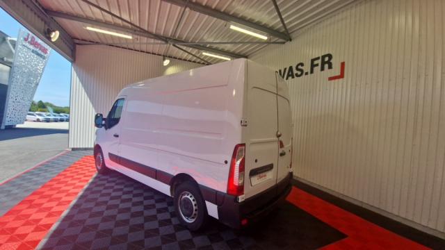 Renault Master image 2