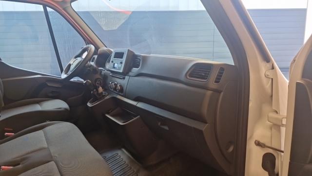 Renault Master image 9