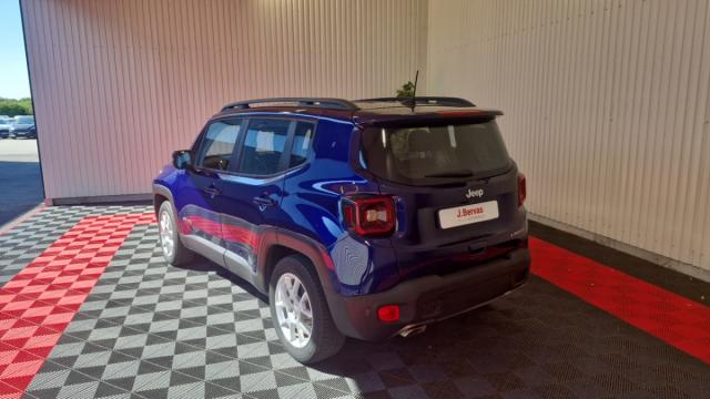 Jeep Renegade image 9