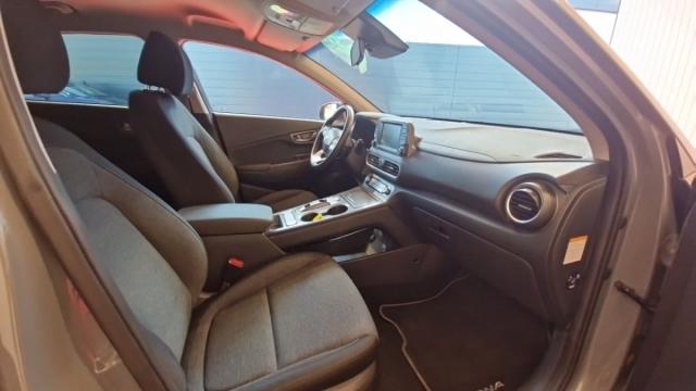 Hyundai Kona image 9