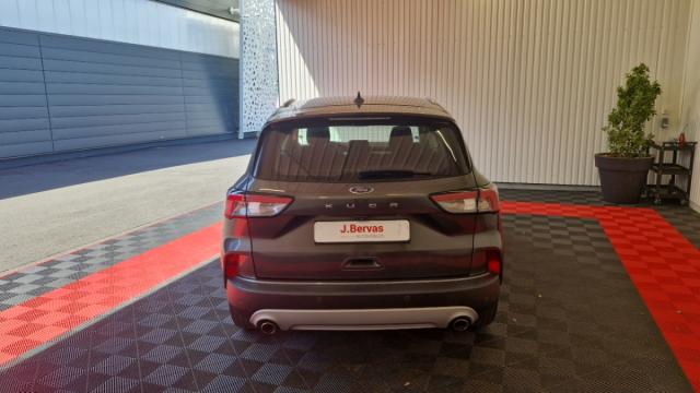 Ford Kuga image 6