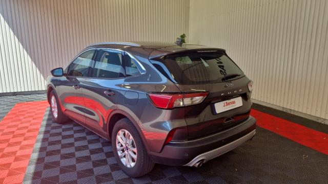 Ford Kuga image 2