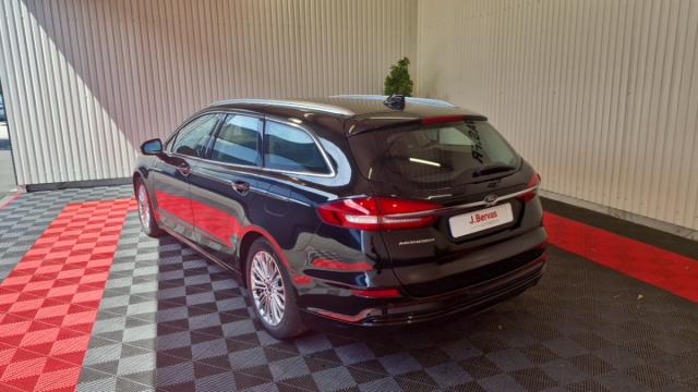 Ford Mondeo image 5
