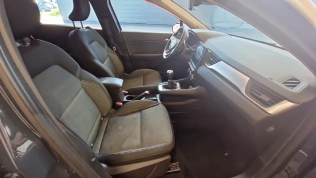 Renault Captur image 2