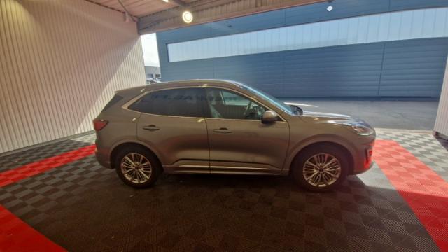 Ford Kuga image 1