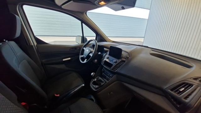 Ford Transit Connect image 9