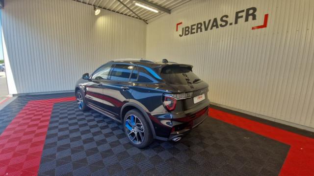 Lynk & Co 01 image 2