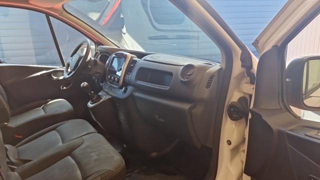 Renault Trafic image 8