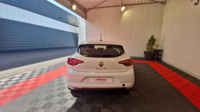 Renault Clio image 9