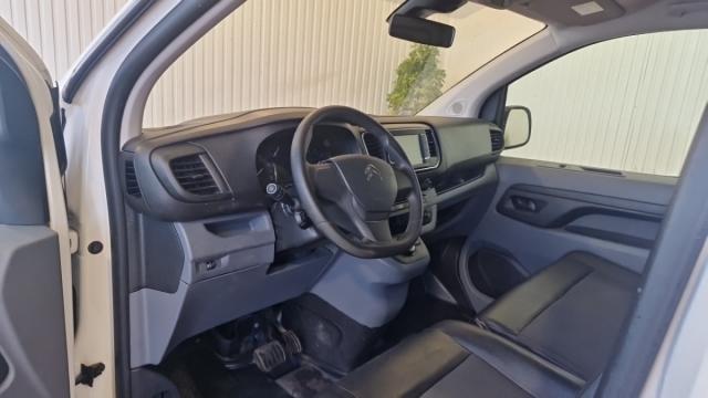 Citroen Jumpy image 9