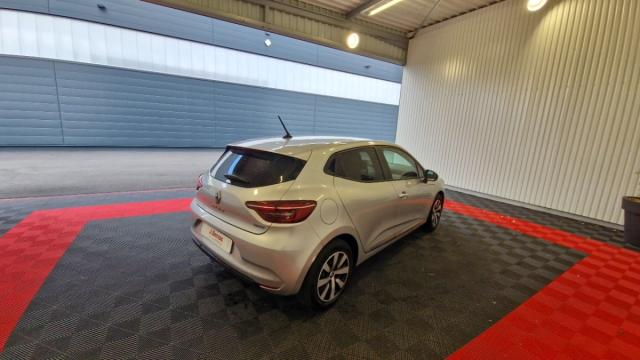 Renault Clio image 6