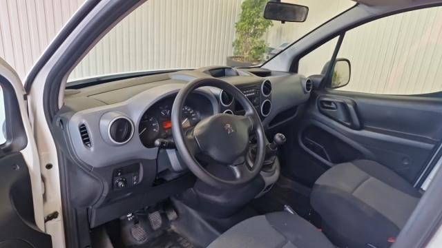 Peugeot Partner image 2