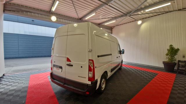 Renault Master image 9