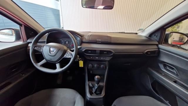 Dacia Sandero image 2