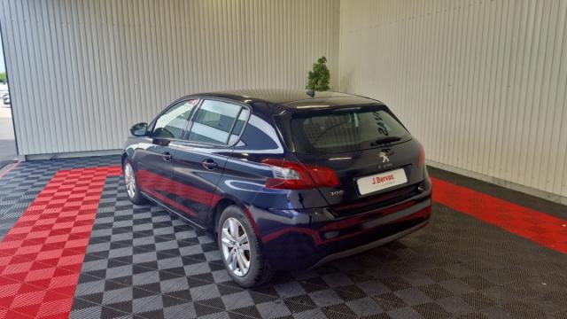 Peugeot 308 image 1
