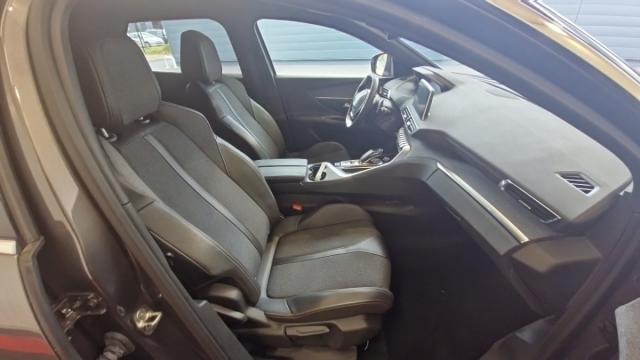 Peugeot 3008 image 9