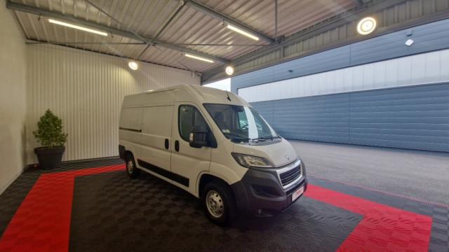 Peugeot Boxer image 1