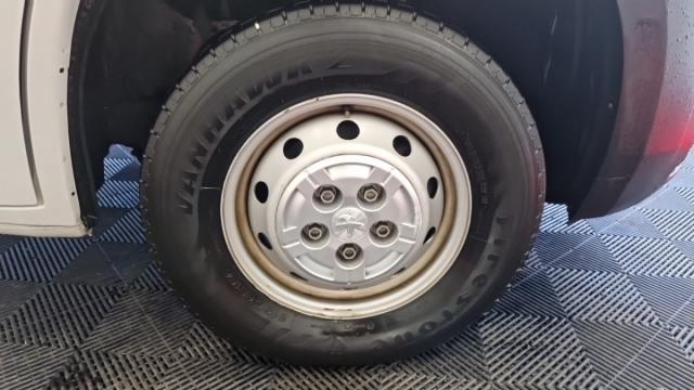 Peugeot Boxer image 1