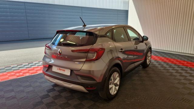 Renault Captur image 2