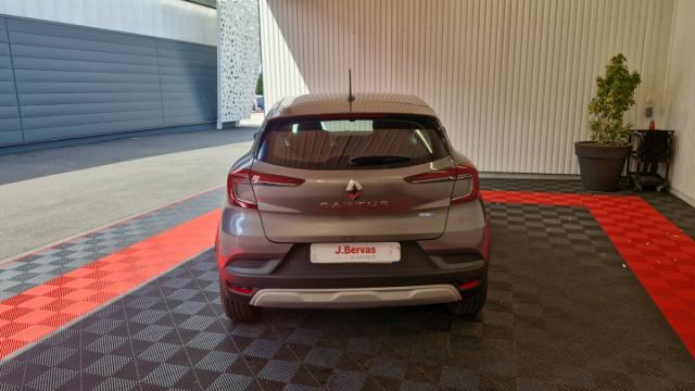 Renault Captur image 1