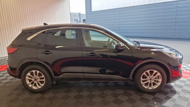 Ford Kuga image 3